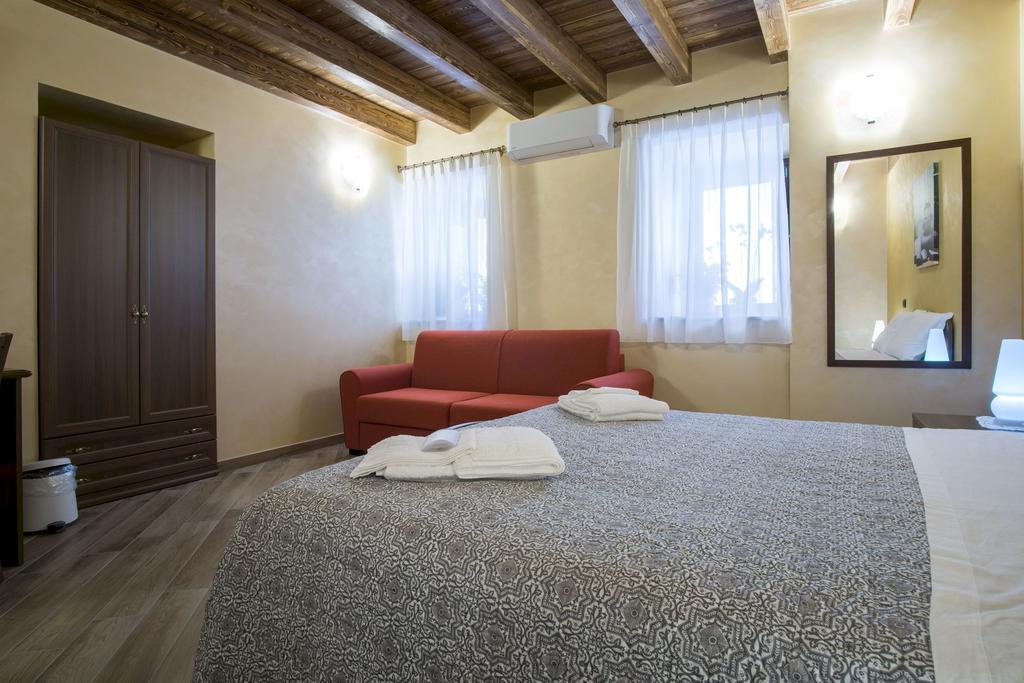 Hotel L'Arco Dei Sogni Malvagna Exterior foto