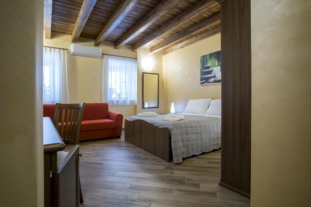Hotel L'Arco Dei Sogni Malvagna Exterior foto